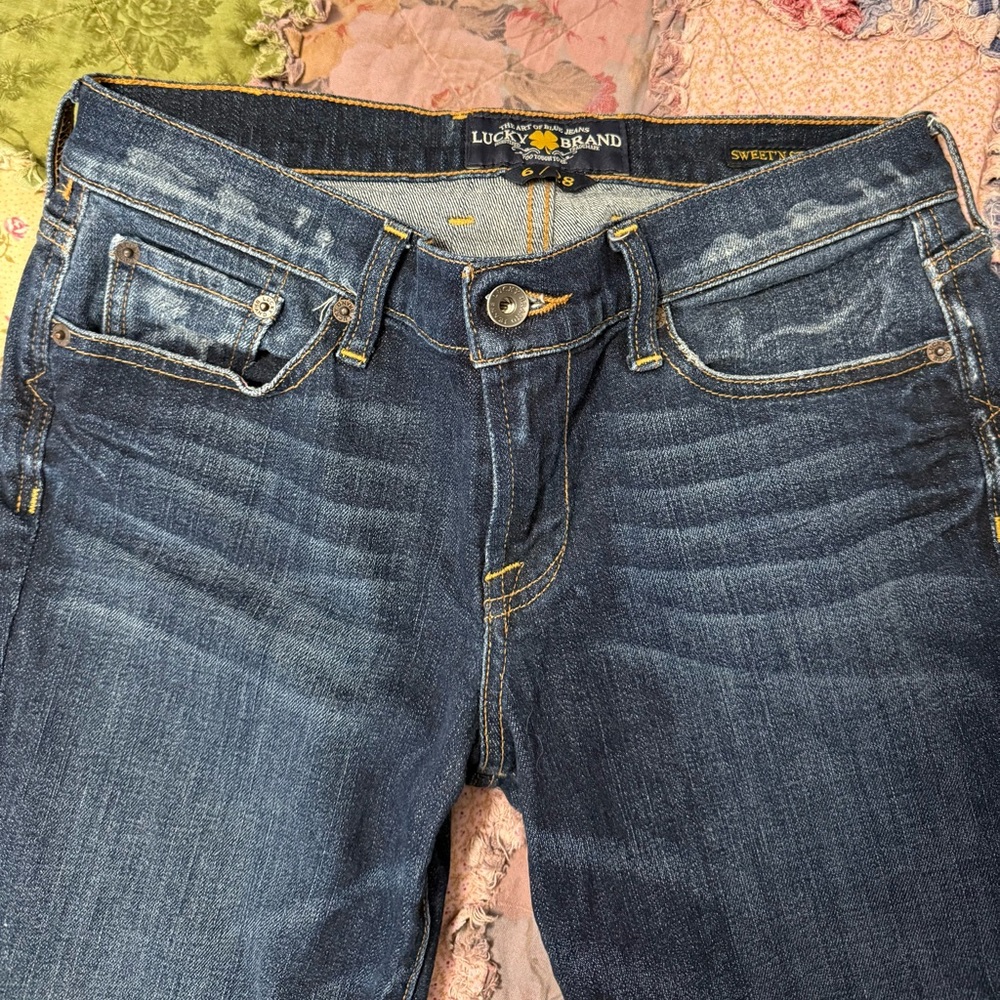 Lucky Brand Sweet n Straight jeans